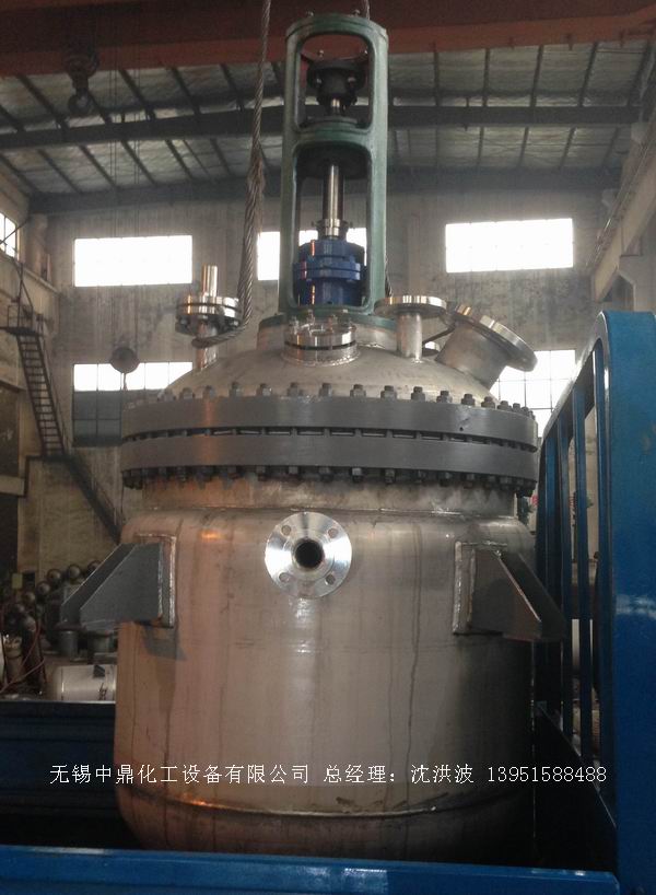 蒸汽加熱反應(yīng)釜、導(dǎo)熱油循環(huán)加熱反應(yīng)釜 